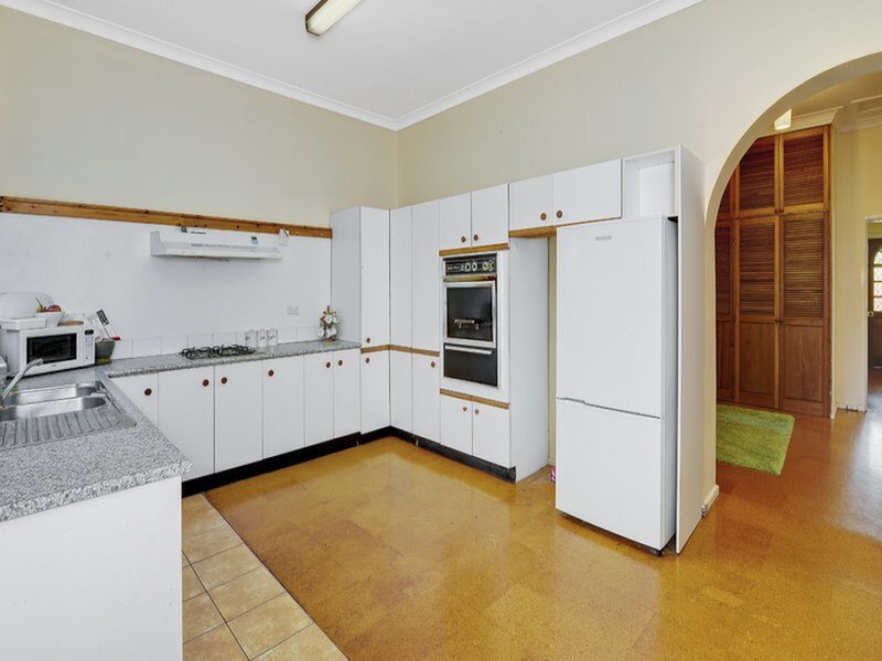 144 Charles Street, Putney Sold by Cassidy Real Estate - image 1