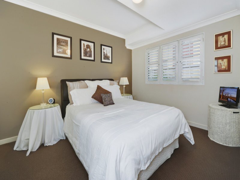 2/9 Linsley Street, Gladesville Sold by Cassidy Real Estate - image 1