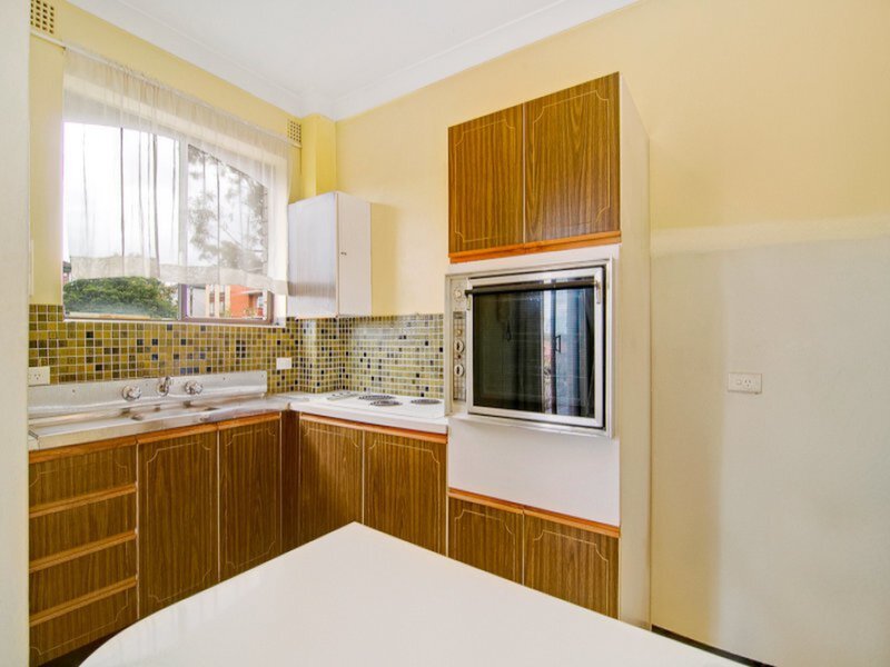 8/22 Linsley Street, Gladesville Sold by Cassidy Real Estate - image 1