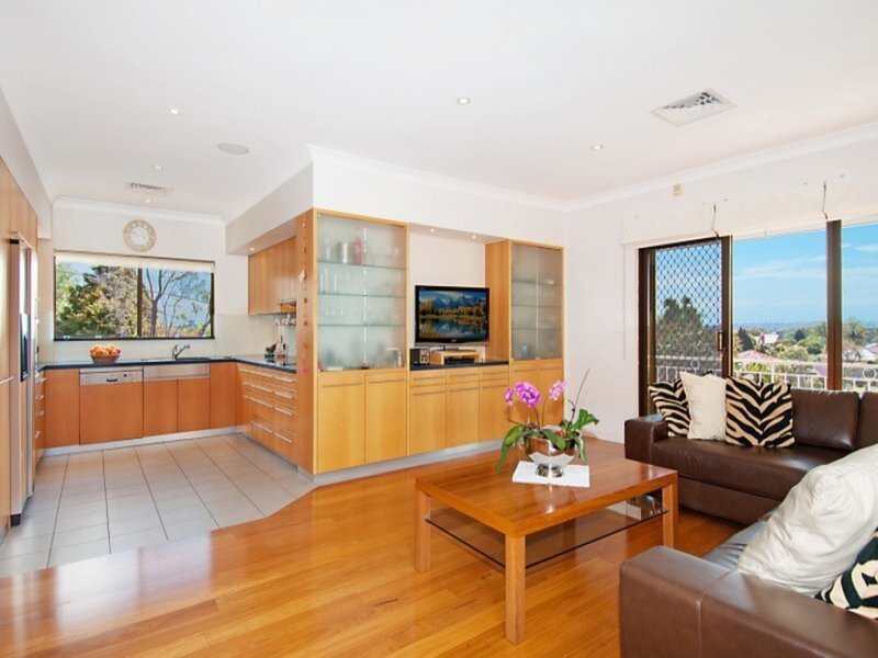 1A Regent Street, Putney Sold by Cassidy Real Estate - image 1