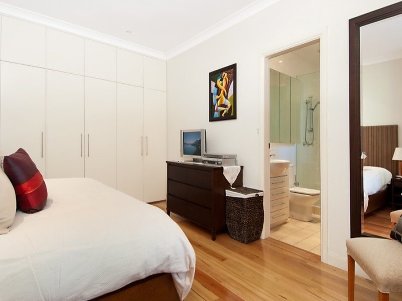 1A Regent Street, Putney Sold by Cassidy Real Estate - image 1