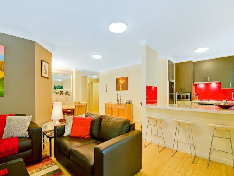 5/3 Fig Tree Avenue, Abbotsford Sold by Cassidy Real Estate - image 1