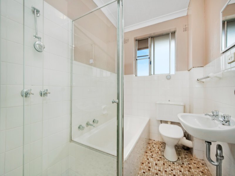 9/6 Coulter Street, Gladesville Sold by Cassidy Real Estate - image 1