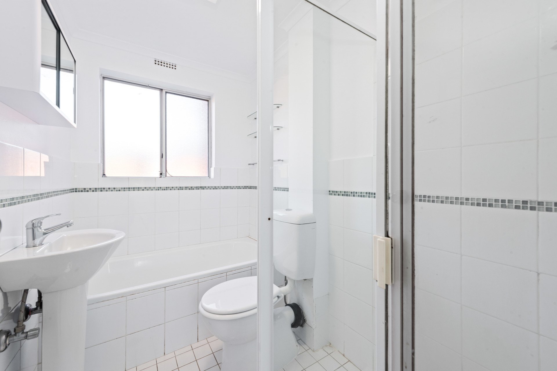 10/13 Harvard Street, Gladesville Sold by Cassidy Real Estate - image 1