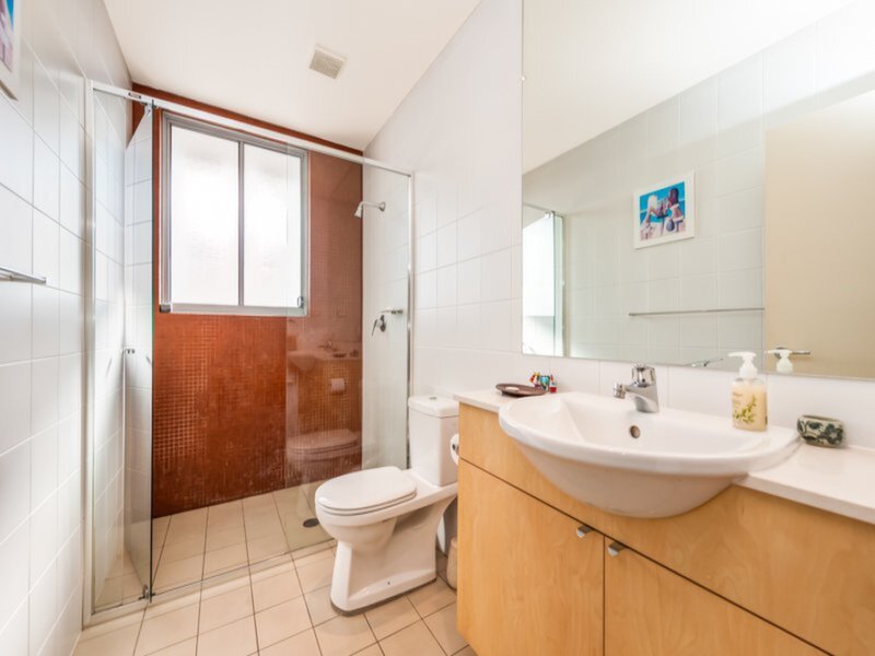 323/25-33 Allen Street, Waterloo Sold by Cassidy Real Estate - image 1