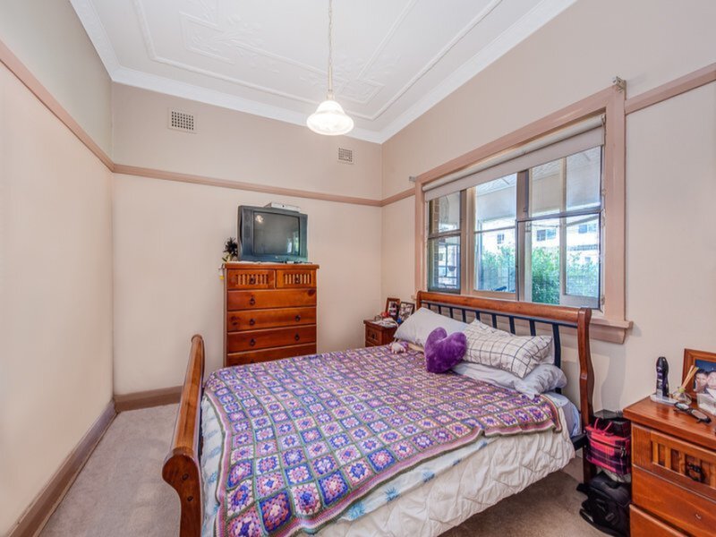 147 Morrison Road, Putney Sold by Cassidy Real Estate - image 1