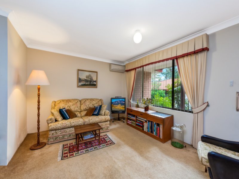 7/5 Harford Street, North Ryde Sold by Cassidy Real Estate - image 1