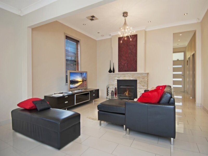 54 Regent Street, Putney Sold by Cassidy Real Estate - image 1