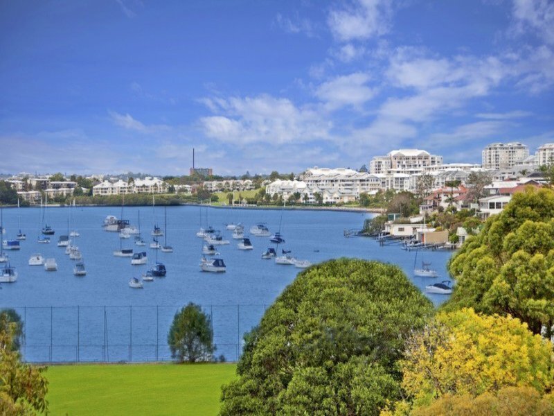 5 Walker Street, Putney Sold by Cassidy Real Estate - image 1