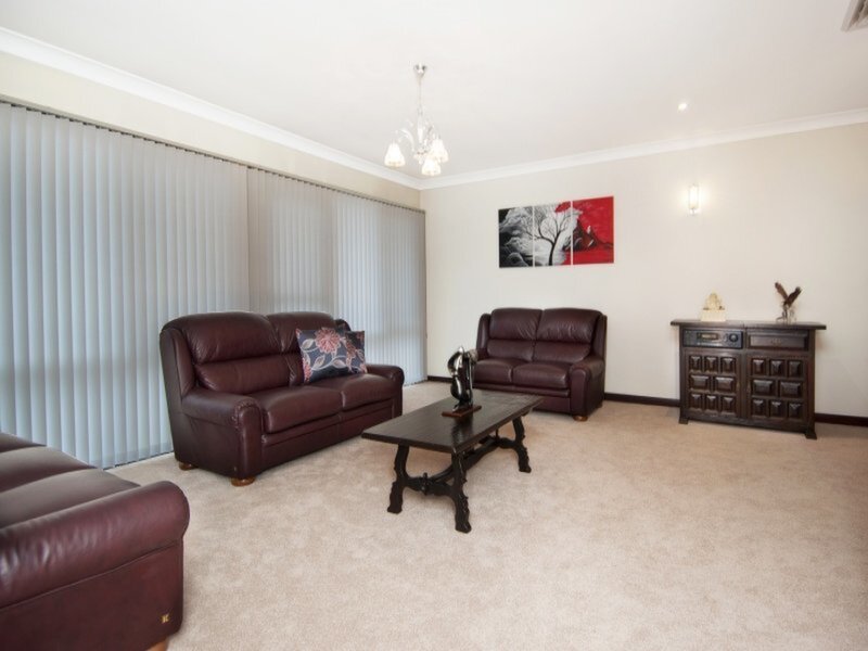 5 Walker Street, Putney Sold by Cassidy Real Estate - image 1