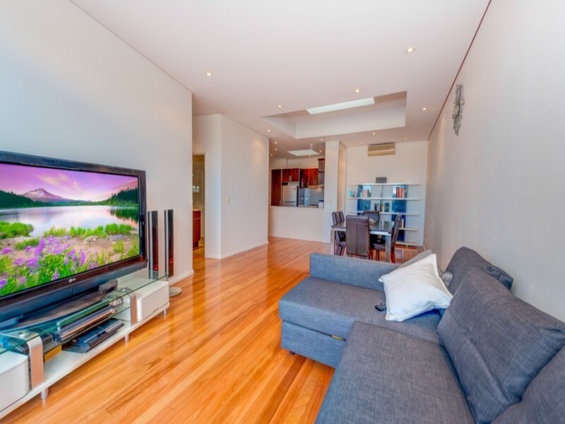 353/25 Allen Street, Waterloo Sold by Cassidy Real Estate - image 1