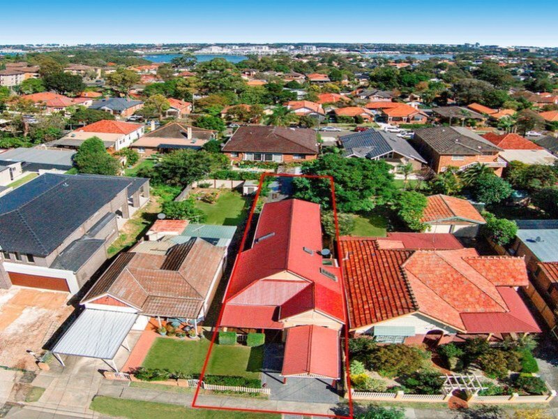 16 Western Crescent, Gladesville Sold by Cassidy Real Estate - image 1