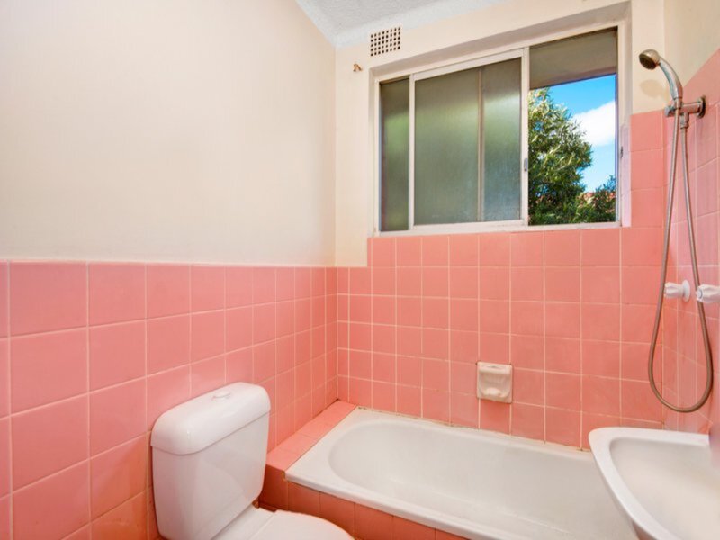 6/2 Stansell Street, Gladesville Sold by Cassidy Real Estate - image 1