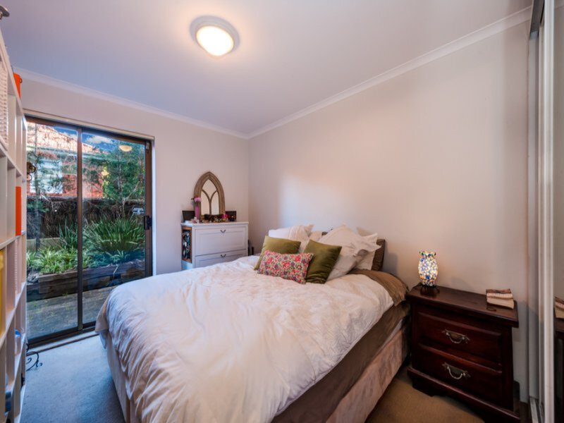 7/370-372 Miller Street, Cammeray Sold by Cassidy Real Estate - image 1