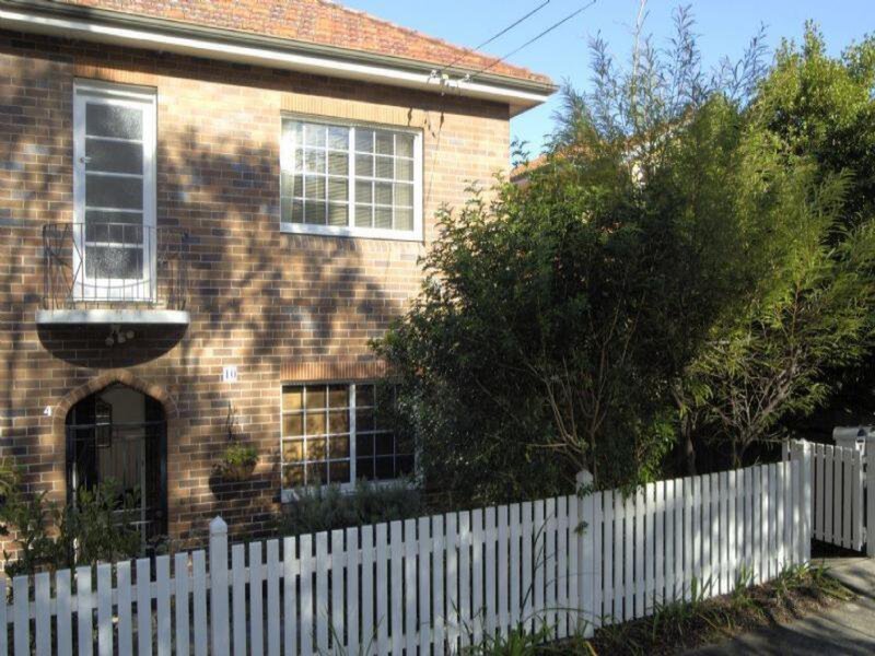 1/10 Auburn Street, Hunters Hill Sold by Cassidy Real Estate - image 1