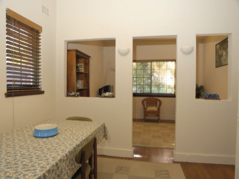 1/10 Auburn Street, Hunters Hill Sold by Cassidy Real Estate - image 1