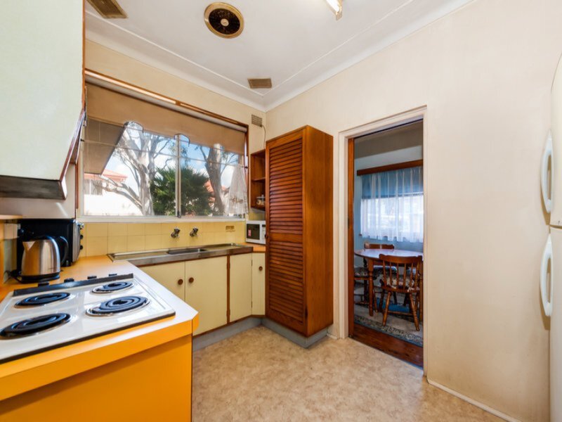 5 Riverview Street, Chiswick Sold by Cassidy Real Estate - image 1
