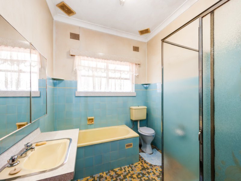 5 Riverview Street, Chiswick Sold by Cassidy Real Estate - image 1