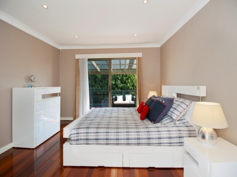 7 Walker Street, Putney Sold by Cassidy Real Estate - image 1