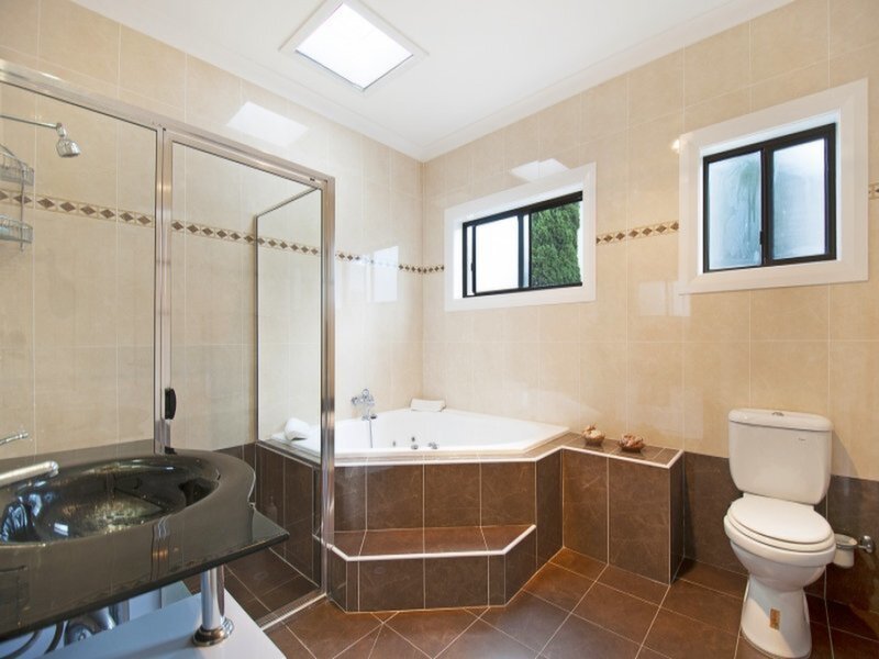 7 Walker Street, Putney Sold by Cassidy Real Estate - image 1