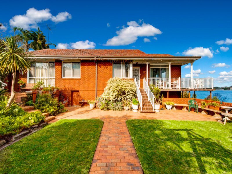 172 Tennyson Road, Tennyson Point Sold by Cassidy Real Estate - image 1