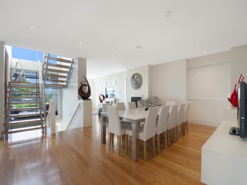 6 Wade Street, Putney Sold by Cassidy Real Estate - image 1