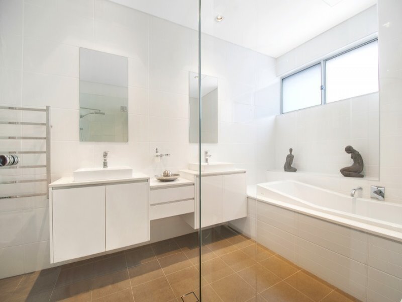 6 Wade Street, Putney Sold by Cassidy Real Estate - image 1