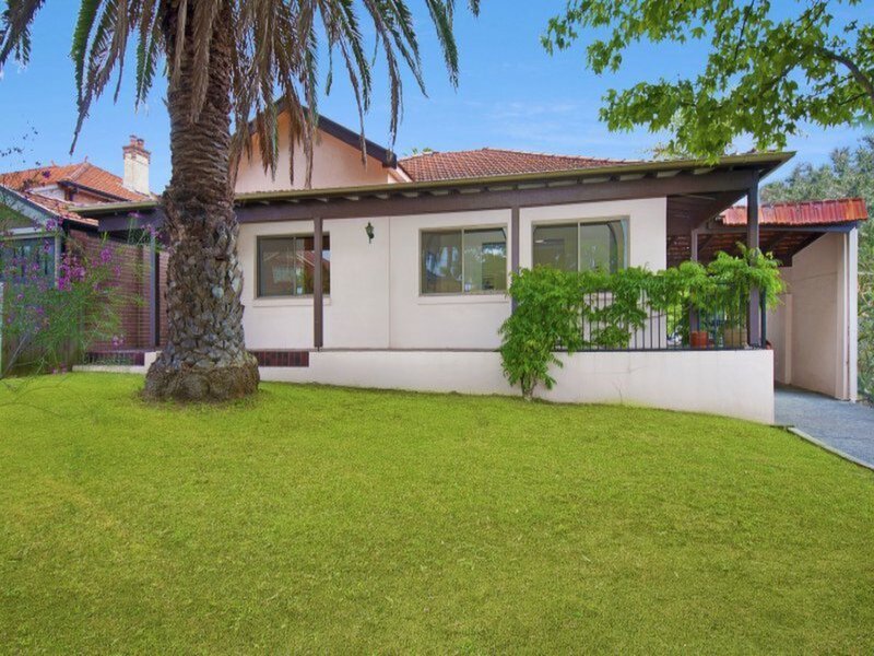 28 Douglas Street, Putney Sold by Cassidy Real Estate - image 1