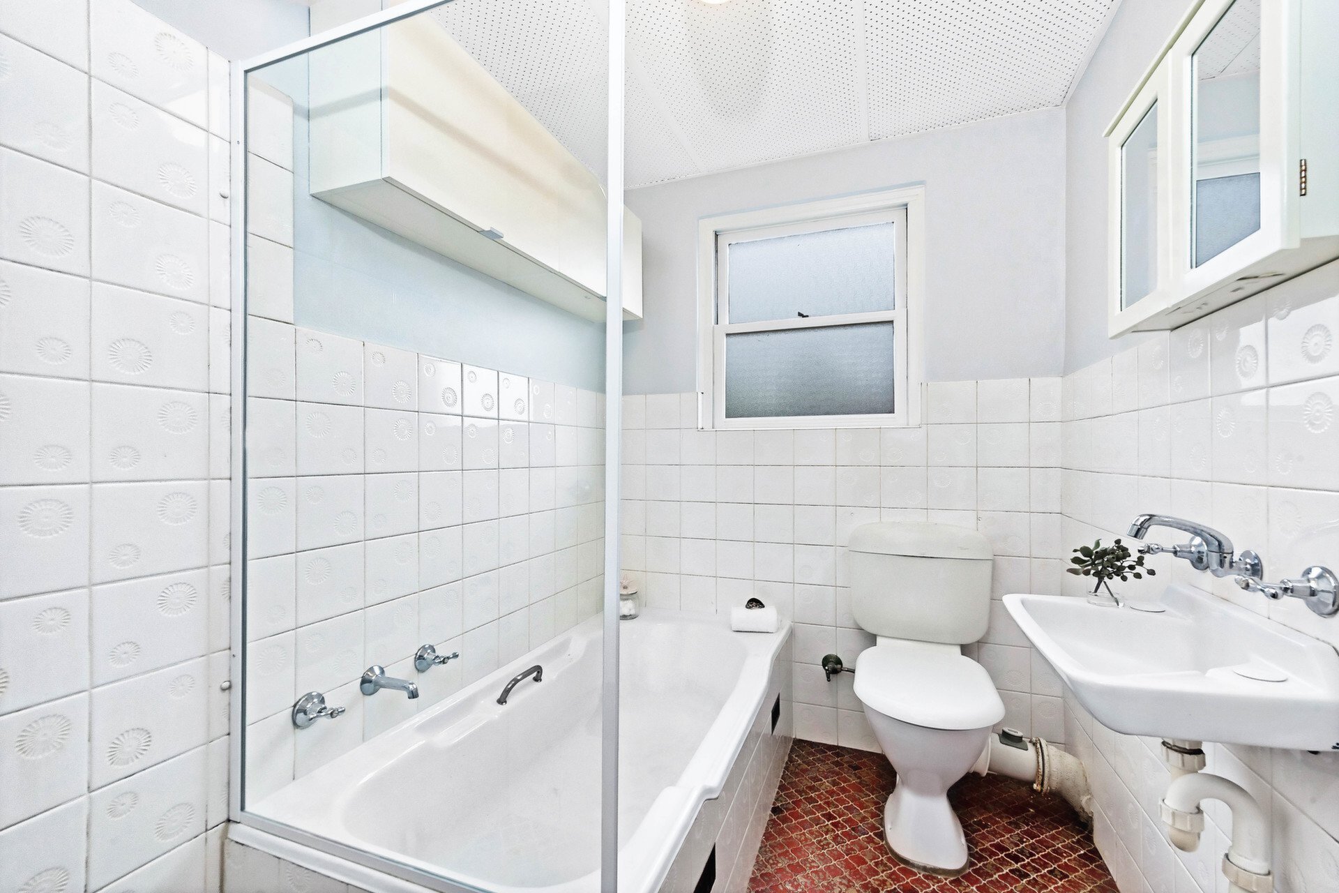 7/12 Pittwater Road, Gladesville Sold by Cassidy Real Estate - image 1