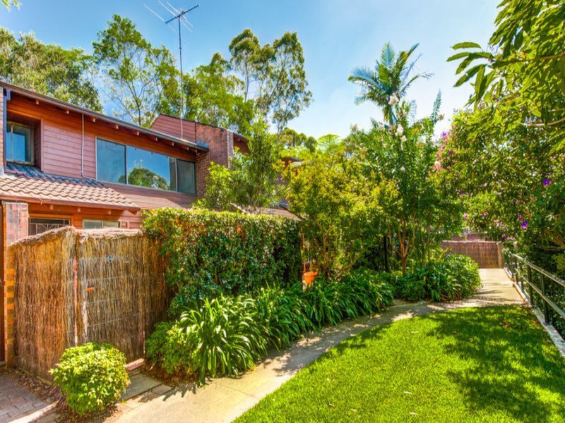6/2 Trafalgar Place, Marsfield Sold by Cassidy Real Estate - image 1