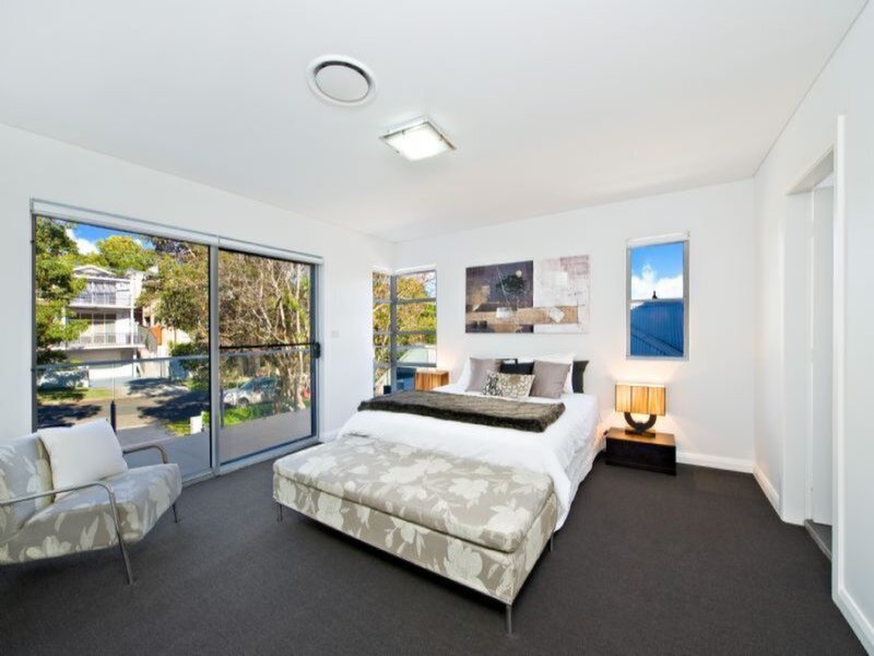 39 Douglas Street, Putney Sold by Cassidy Real Estate - image 1