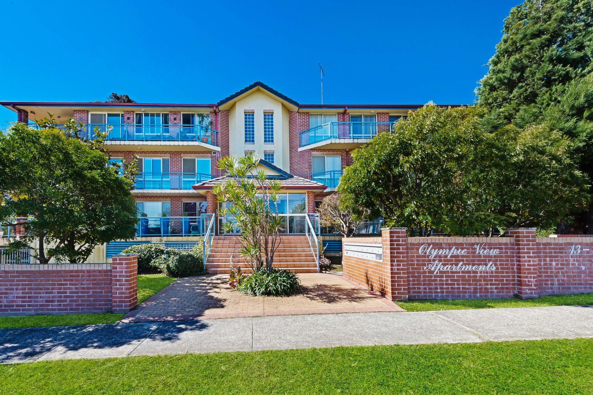 6/13-17 Morrison Road, Gladesville Sold by Cassidy Real Estate - image 1