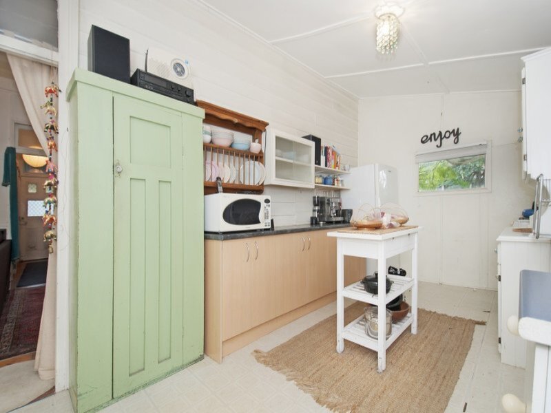 2 Ida Street, Putney Sold by Cassidy Real Estate - image 1