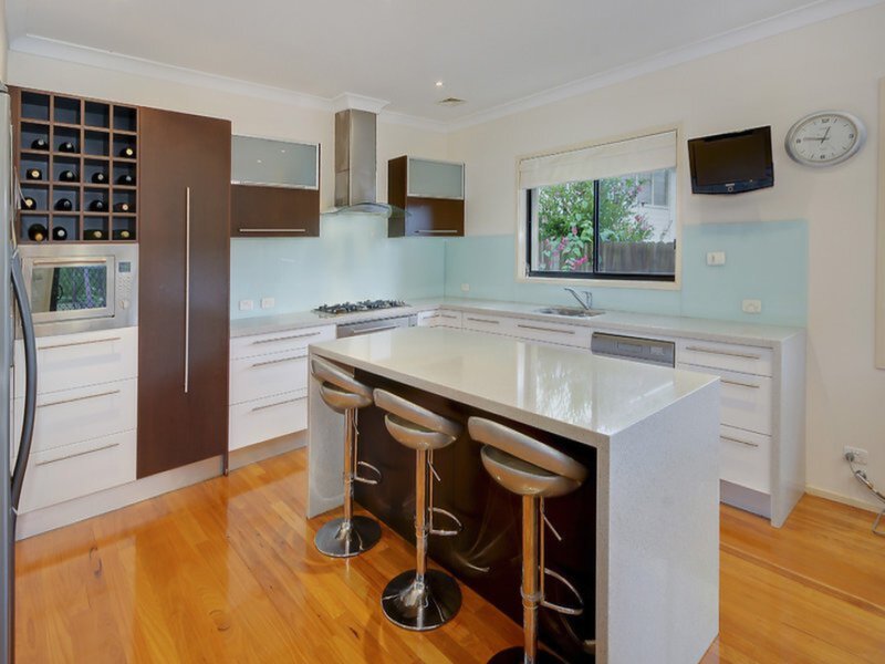 6 Champion Road, Tennyson Point Sold by Cassidy Real Estate - image 1