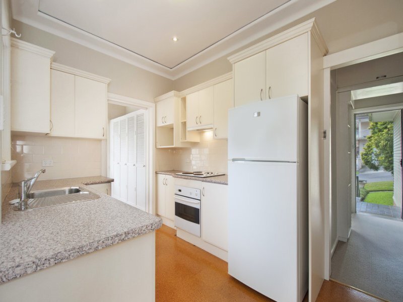 23 Simpson Street, Putney Sold by Cassidy Real Estate - image 1