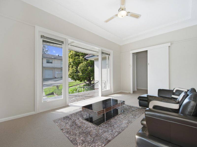 23 Simpson Street, Putney Sold by Cassidy Real Estate - image 1