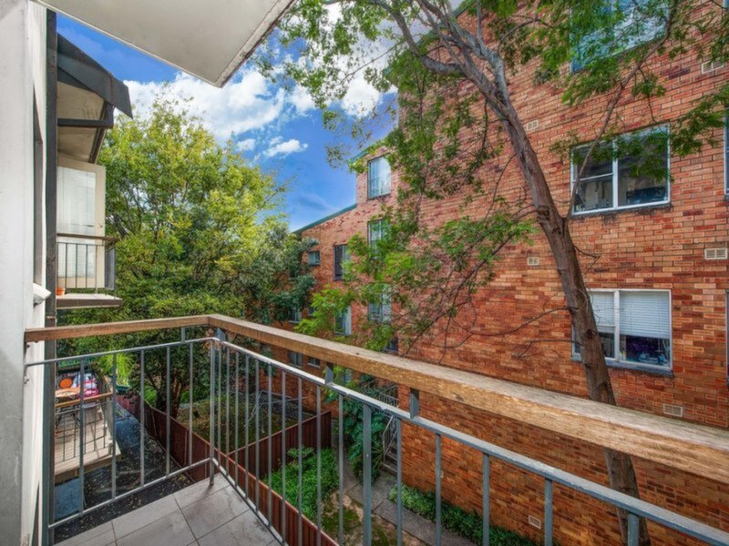 4/28 Meadow Crescent, Meadowbank Sold by Cassidy Real Estate - image 1