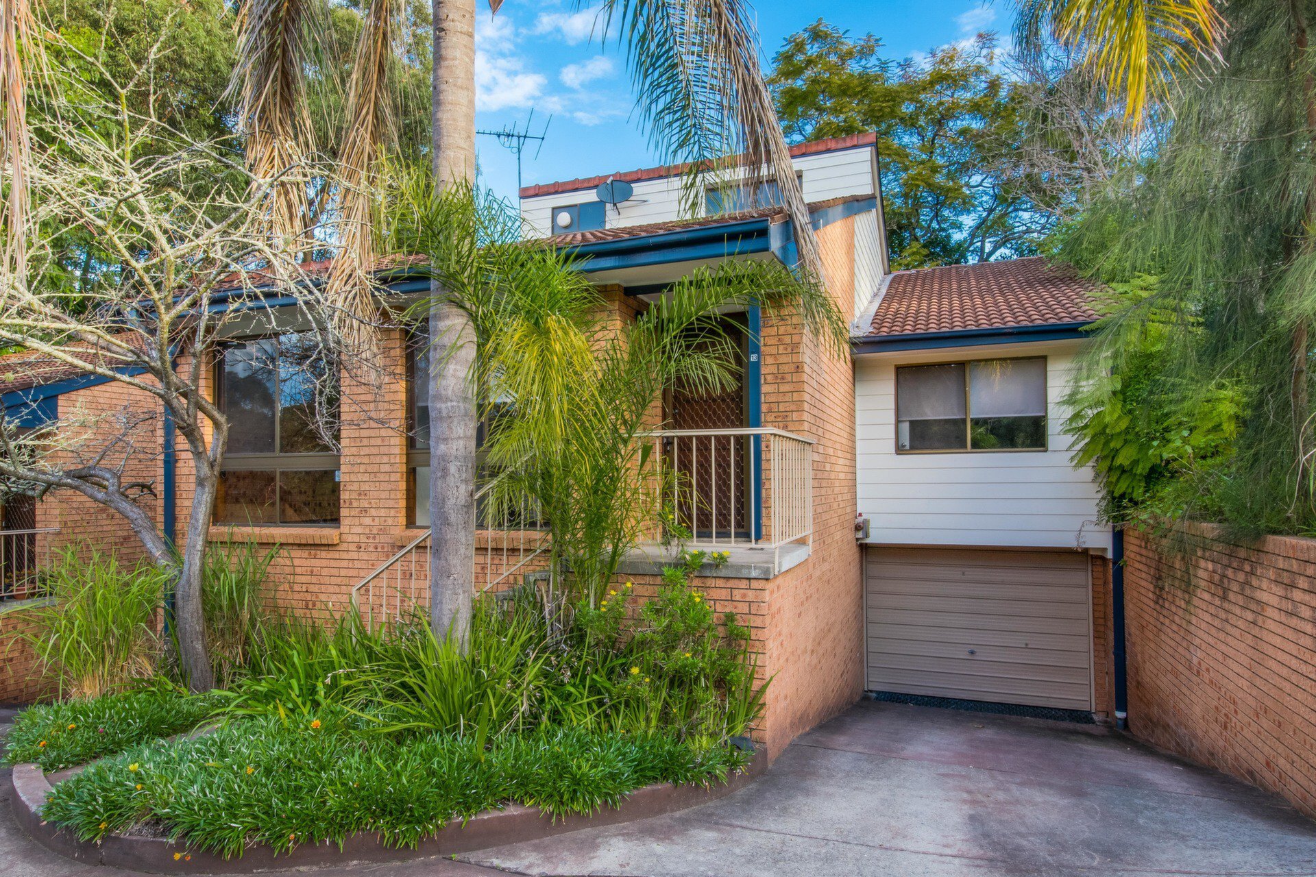 13/28 Higginbotham Road, Gladesville Sold by Cassidy Real Estate - image 1