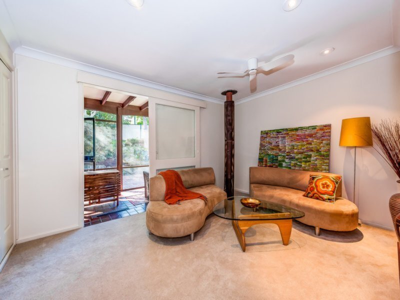 18 Woodvale Avenue, North Epping Sold by Cassidy Real Estate - image 1