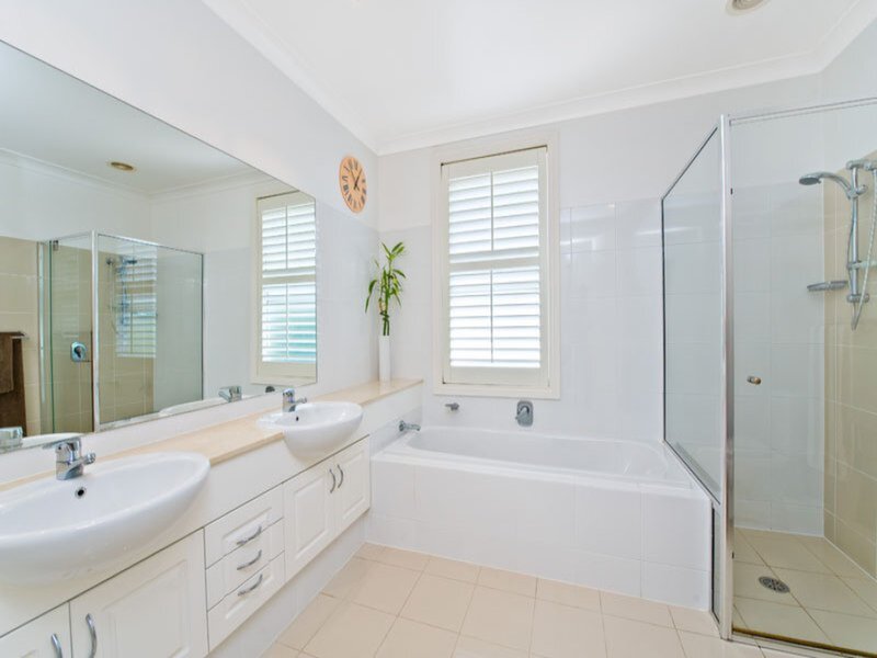 52 Admiralty Drive, Breakfast Point Sold by Cassidy Real Estate - image 1