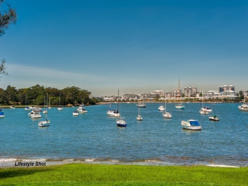 14 Chadwick Street, Putney Sold by Cassidy Real Estate - image 1