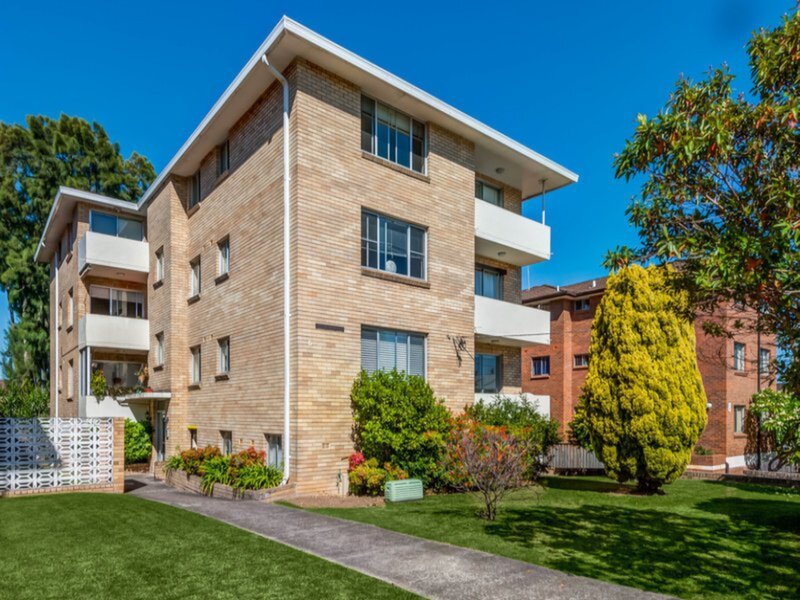 6/6 Coulter Street, Gladesville Sold by Cassidy Real Estate - image 1