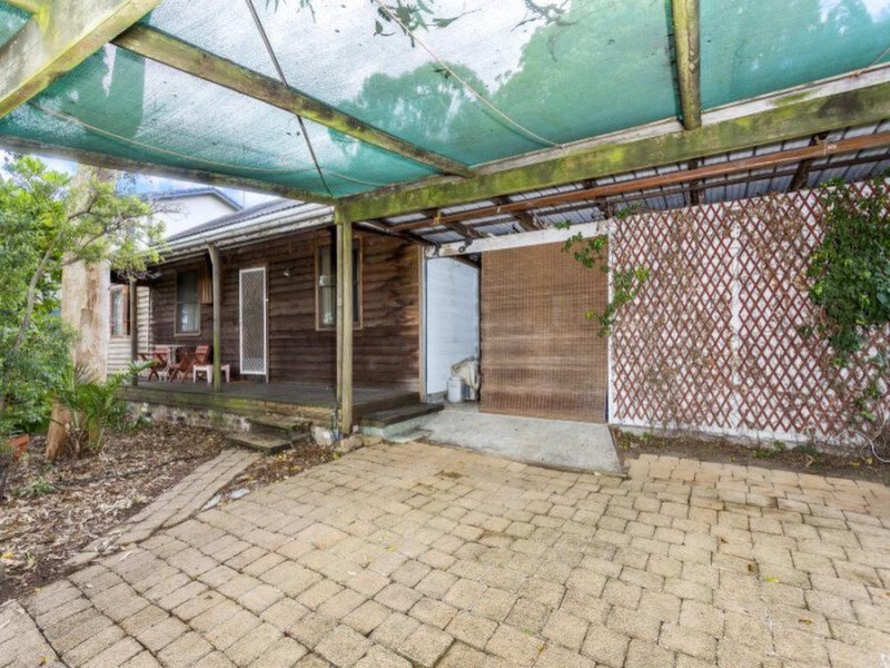 6 Beach Street, Tennyson Point Sold by Cassidy Real Estate - image 1