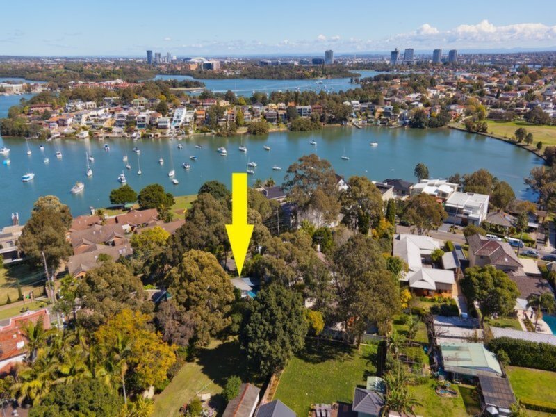 6 Beach Street, Tennyson Point Sold by Cassidy Real Estate - image 1