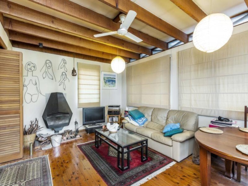 6 Beach Street, Tennyson Point Sold by Cassidy Real Estate - image 1