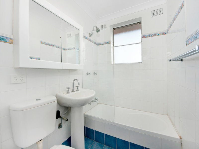 8/11 Linsley Street, Gladesville Sold by Cassidy Real Estate - image 1