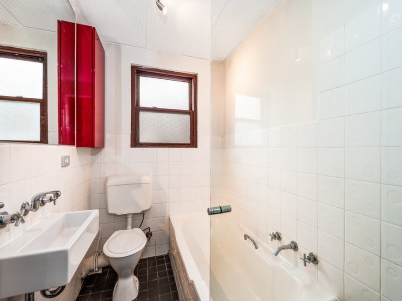 4/12 Pittwater Road, Gladesville Sold by Cassidy Real Estate - image 1