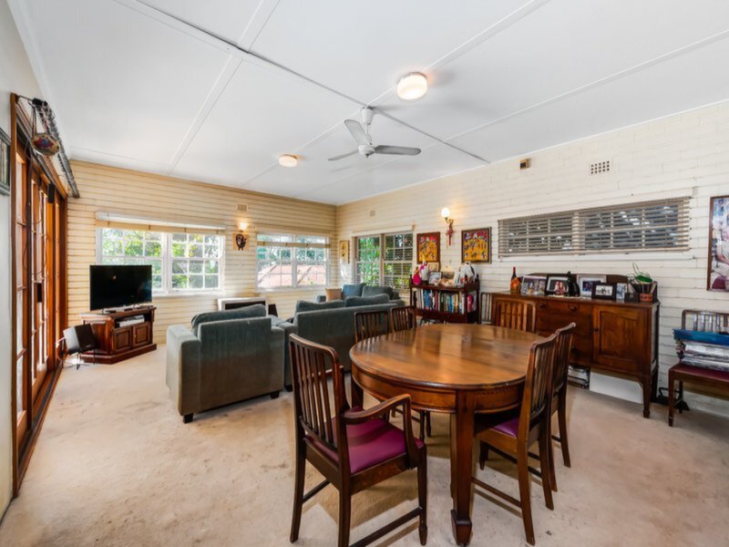 10 Tintern Avenue, Carlingford Sold by Cassidy Real Estate - image 1