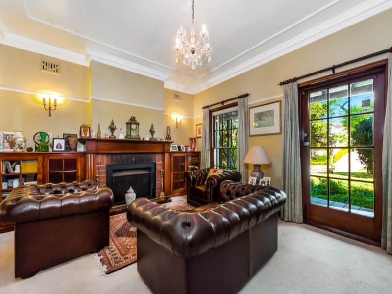 10 Tintern Avenue, Carlingford Sold by Cassidy Real Estate - image 1