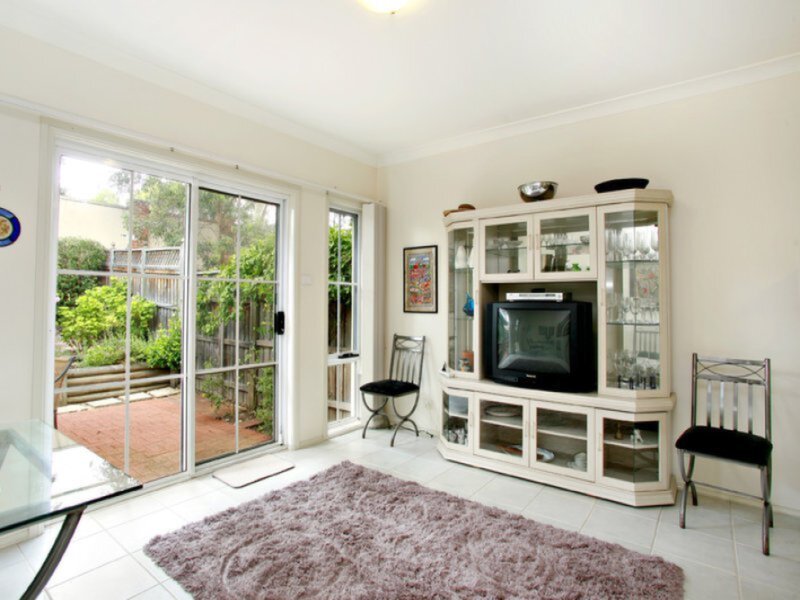 8 Mortimer Lewis Drive, Huntleys Cove Sold by Cassidy Real Estate - image 1